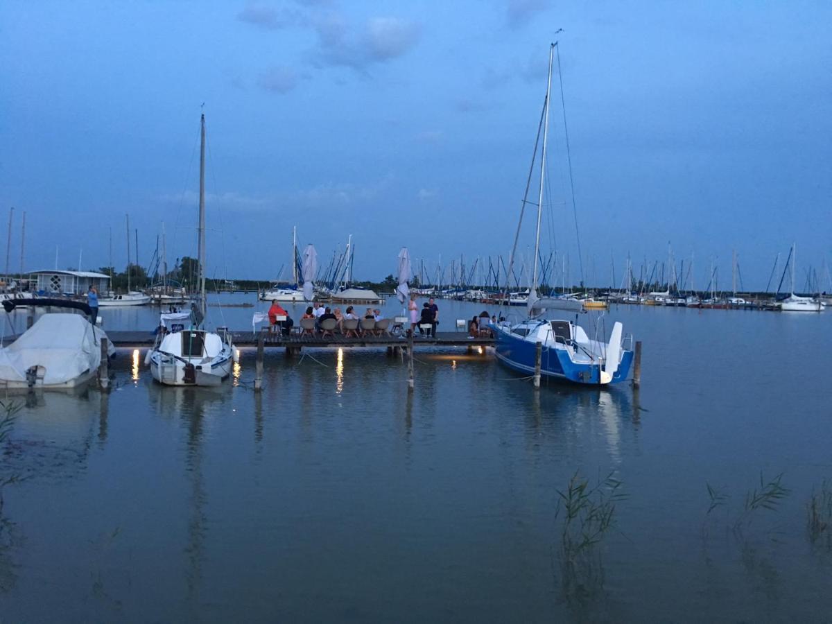 Seevilla Matilda direkt am Ufer Jois Dış mekan fotoğraf