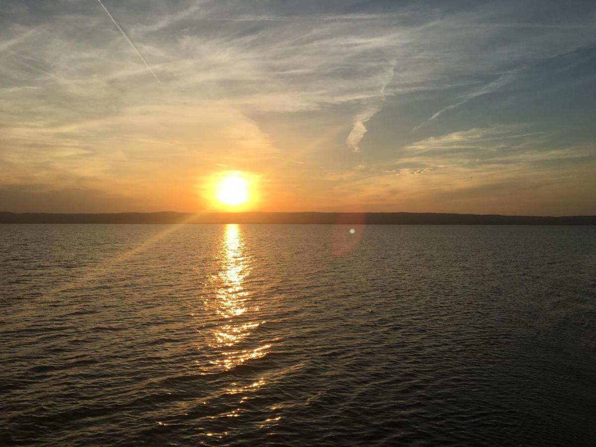 Seevilla Matilda direkt am Ufer Jois Dış mekan fotoğraf